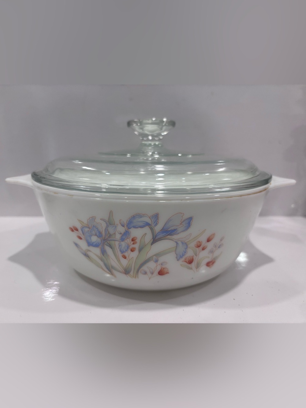 Vintage Pyrex Casserole Dish, Blue Iris Pattern 1.5 quart with Pyrex Lid 25 G1C